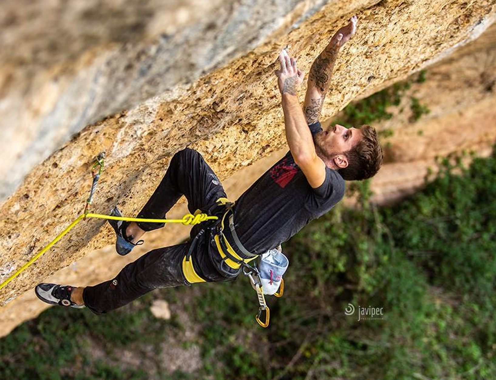 Felipe Camargo - Gancho perfecto 9a+ - Margalef, España